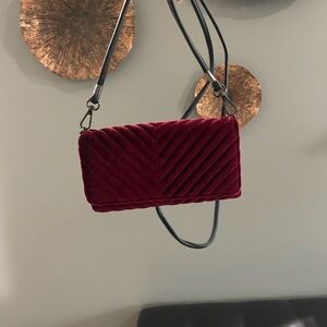 Elegant Velvet Crossbody Bag - Red